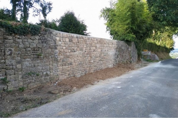 Muret en pierre